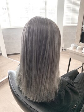 ヴィヴ(VIVE) ホワイトベージュバレイヤージュ