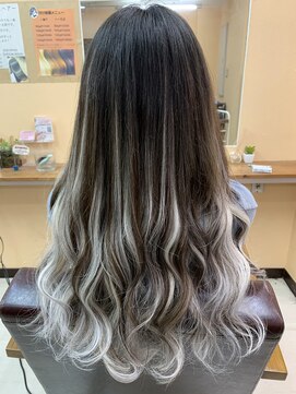 ドットアール(.R) 外国人風バレイヤージュ