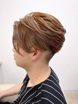 シルビジュー(Cills Bijou) ★大人Men'sツーブロック＆グラ刈＆サイドグラセンター分け★