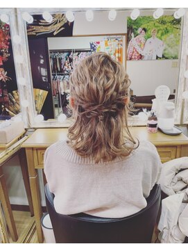 聖の華 ハーフアップ