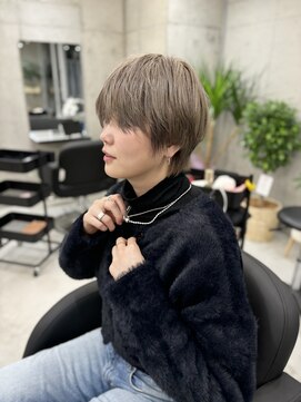 リリアン(ReLien) ハイトーンショート