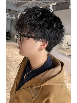 ワン(One) 波巻きパーマ