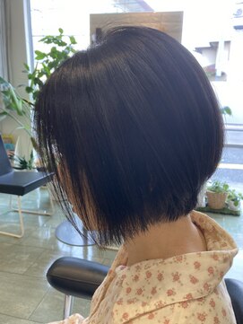 レモーダサロン(Le Moda salon) 前下がりショートボブ