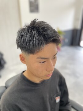 ベガ(VEGA) ツーブロック、フェード