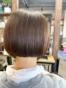 ヴースヘアデザイン(vou's hair design) 大人のミニボブ