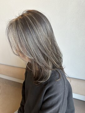 ロングレイヤー/ハイライトカラー