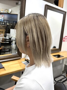 ラックセカンドスペース(LUCK 2nd SPACE) ウルフカット× ブリーチ