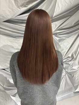 イロバイエンピー(iRo by enppy)の写真/【Refa（リファ）の縮毛矯正専用アイロン】×【こだわりの薬剤】でダメージレスを叶え、うるツヤ髪へ＊