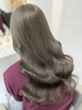 エス 熊谷(Ess) 《Yui》ヘーゼルベージュ/ダブルカラー/熊谷