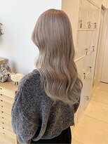 アルティーナ(altina) 透明感ホワイトグレージュ/艶髪/レイヤーカット/髪質改善