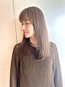 リノア 鵠沼海岸(LINOA) ハイライト/白髪ぼかし/レイヤーカット/髪質改善