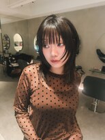 シラフ(SHIRAF)&nbsp;シースルーバングの暗髪レイヤー