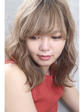 ブリス(VLISS) ハイベージュウエーブ＿くびれミディヘルシーレイヤースパイラル