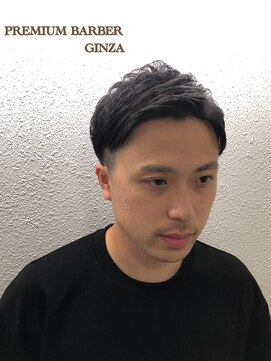 プレミアムバーバー 銀座店(PREMIUM BARBER produce by HIRO GINZA) ツーブロックショートスタイル