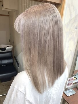 ラヴィキョート(Lavy kyoto) 光の加減で見え方が変わる！ホワイトミルクティー◎