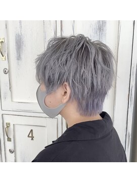クラン ヘアーアンドスタジオ(CLAN hair & studio) ホワイトシルバー