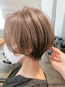 ミキ(Miki) 前下がり イメチェン ショート