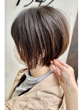 ラウンジ モリオ イケブクロ(Lounge MORIO Ikebukuro) 大人可愛い前下がりショート/前下がりショートボブ◯