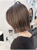 横浜タッセルボブ切りっぱなしボブ外ハネボブ長めボブレイヤー