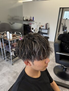 アイスプロドバイブルーム 木更津店(ice prod by bloom) MEN’S HAIR/ブルーブラック/フェザーパーマ/木更津