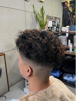 シーエムケー(C.M.K)の写真/【岩間駅徒歩10分以内】トレンドを取り入れた再現性の高いカットで、ONもOFFもキマるスタイルを実現！