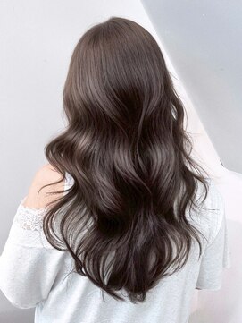 顔周りレイヤーココアベージュ韓国ヘアロング_ba567801