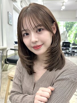 ポーチバイハニー オモテサンドウ(PORCH by HONEY omotesando) ミディアムハッシュレイヤーミルクグレージュ1