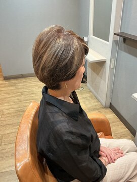 クロデザイン(KURO DESIGN) 白髪ぼかしグラデーション