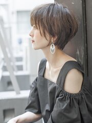 ひし形シルエットの耳かけショート【neaf 犬塚優介】