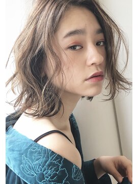 ローバー(ROAVER) ハイライトボブスタイル