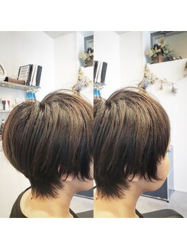 エテルノ ルーチェ ドゥエ(eterno luce due) シュシュっと(矢巾)