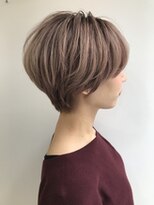 ネウィ グランデ 横浜(newi grande) 大人可愛い20代30代40代小顔ワンサイドショートボブ丸み前下がり