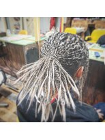 ヘアースペース 練馬店(hair space COCO)&nbsp;ブレイズ、ホワイトエクステ入り