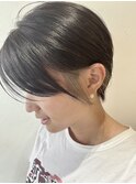 女性らしさを感じるハンサムクールショート