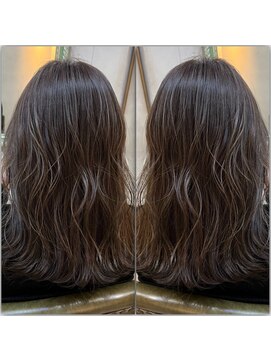 ネロ ヘアデザイン(Nero hair design) グレージュ系カラー