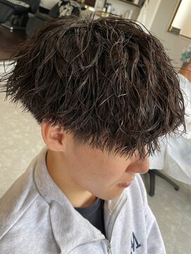 フゥ 宇都宮(FeU) ツイストスパイラルパーマツイストパーマメンズパーマ刈り上げ