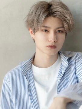 イオ 本厚木(io) アップバングハイトーンセンターパートメンズカットイメチェン