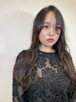 レヴィア(REVIA)&nbsp;レディースくびれレイヤースタイルセミロング