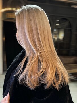 ノラ ヘアーサロン(NORA HAIR SALON) 【akane】ケアブリーチホワイトブロンドレイヤーカット
