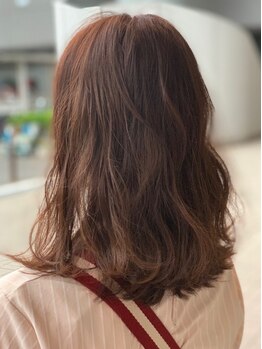 ロム(LOM)の写真/ベテランstylistのマンツーマン施術で、ワンランク上の仕上がりに◇髪のお悩みにも親身に寄り添います。
