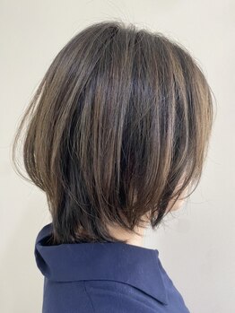 シャロンマルヤマ(SHARON maruyama)の写真/白髪染めでも明るい色味が叶う白髪ぼかし*トレンド×艶感のある綺麗な仕上がり◎