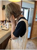 カット　ブリーチカラー　トリートメント