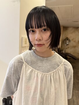 ロット(lot) 【Karen】顔まわりレイヤーボブ