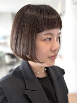 アンバー(Amber) マルチダボブ×ショートバング