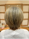 外ハネショートボブ