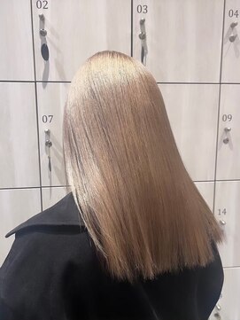 アース 郡山コスモス通り店(HAIR&MAKE EARTH) シルキーベージュストレート