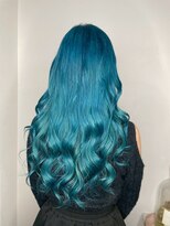 ヘアーデザインルアナ(Hair design Luana.) 深海ターコイズブルーカラー