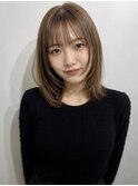 レイヤーボブ×ベージュカラー