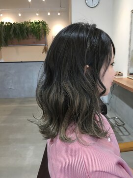 ルフレ ヘア ライフ(reflet hair life) ハイライトをプラスして退色しても楽しめるグラデーションカラー