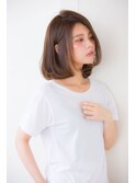 毛先ワンカールで透明感溢れるボブ